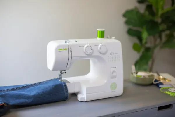 Baby Lock Zest sewing machine for jeans and free arm